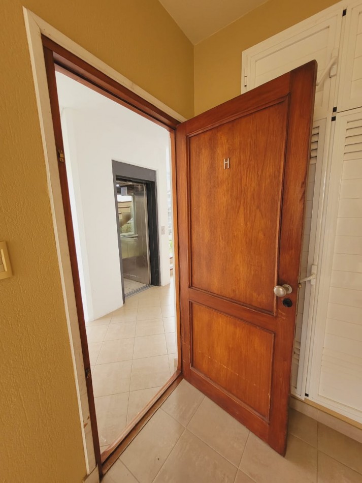 Venta departamento Carilo