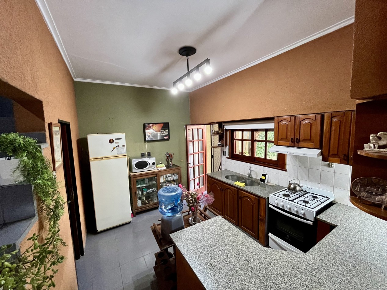 Completa y comoda casa a la Venta en el Casco de La Plata