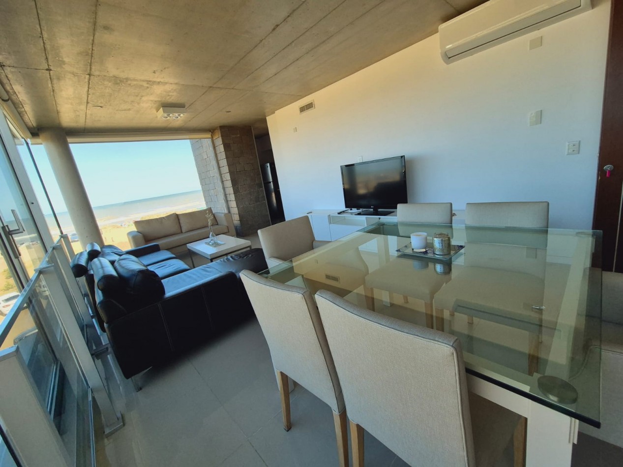 Departamento 4 ambientes frente al mar