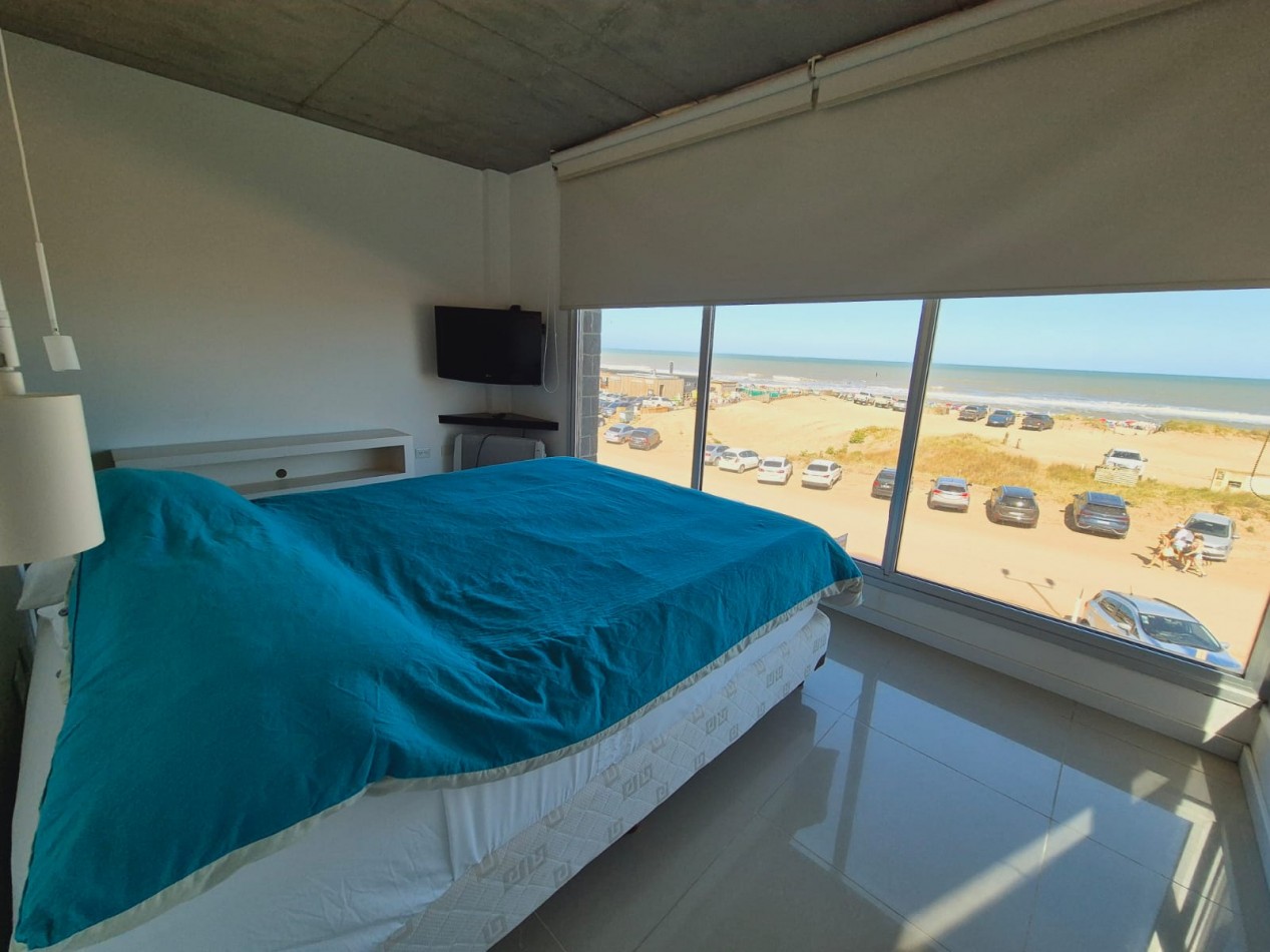 Departamento 4 ambientes frente al mar