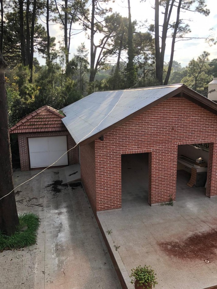 DOS LOCALES CON VIVIENDA