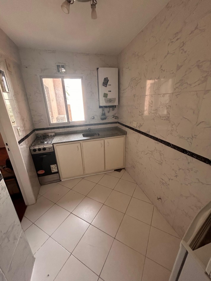 Hermoso 2 Amb. Reciclado a Nuevo, Gran Ubicacion en Colegiales y Apto Credito