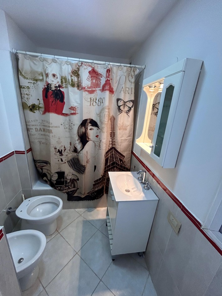 Hermoso 2 Amb. Reciclado a Nuevo, Gran Ubicacion en Colegiales y Apto Credito