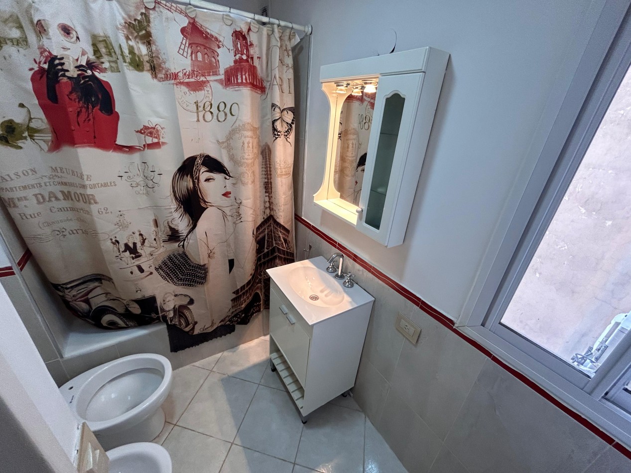 Hermoso 2 Amb. Reciclado a Nuevo, Gran Ubicacion en Colegiales y Apto Credito