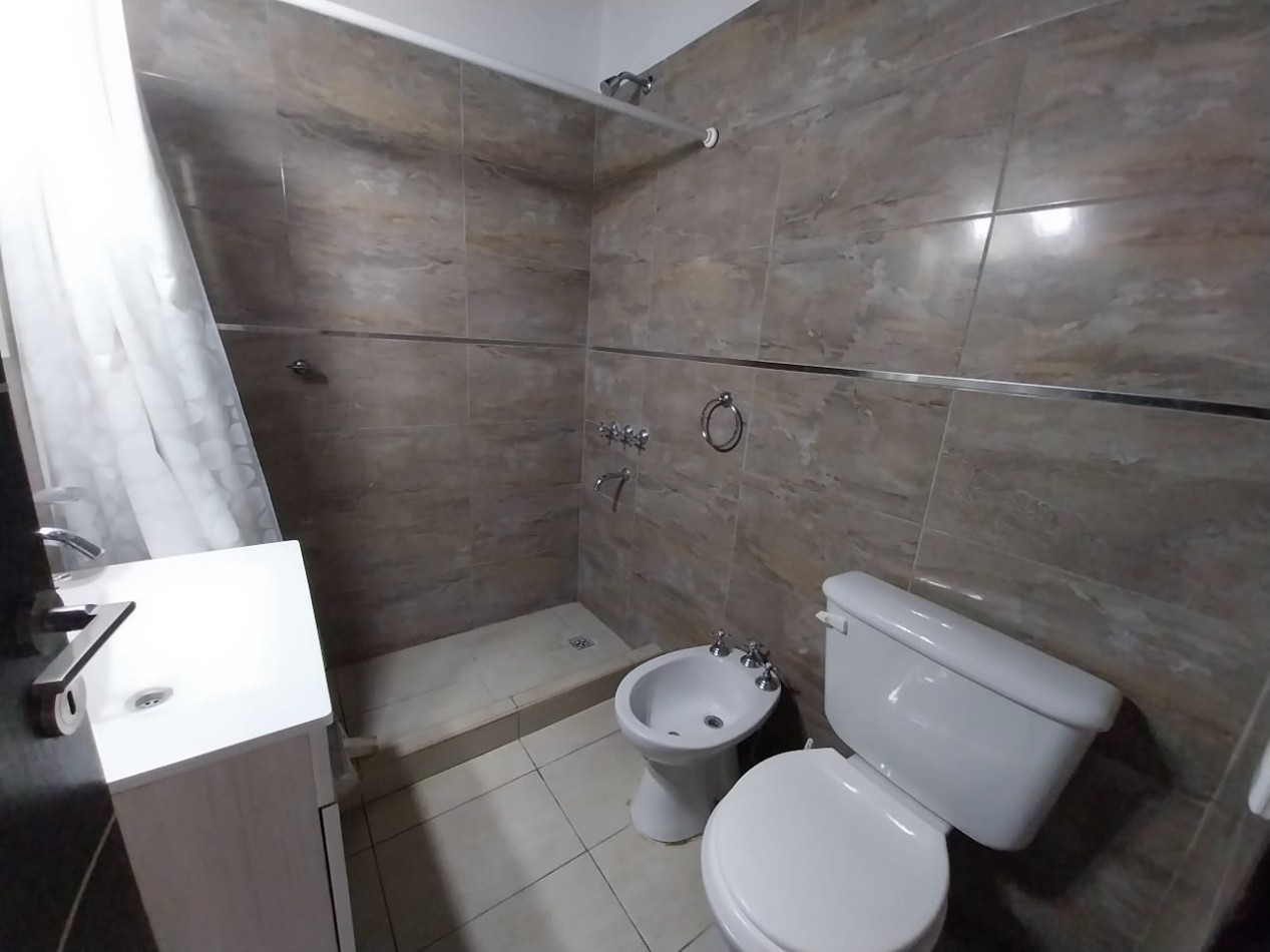 EN VENTA  DEPARTAMENTO DE 3 AMBIENTES-ZONA DUPLEX-PINAMAR-