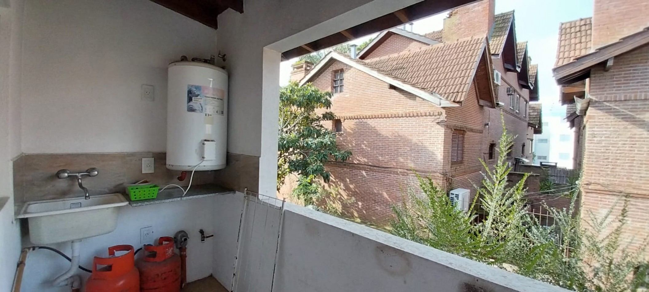 EN VENTA  DEPARTAMENTO DE 3 AMBIENTES-ZONA DUPLEX-PINAMAR-