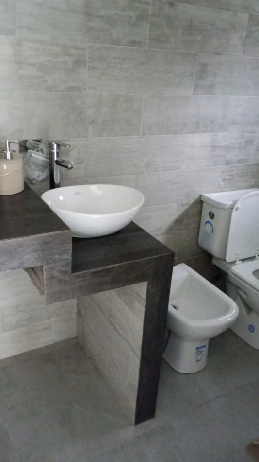 EN VENTA-DEPARTAMENTO 3 AMBIENTES-EDIFICIO JASON PARK-