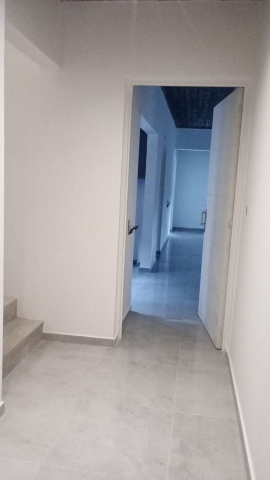 EN VENTA-DEPARTAMENTO 3 AMBIENTES-EDIFICIO JASON PARK-