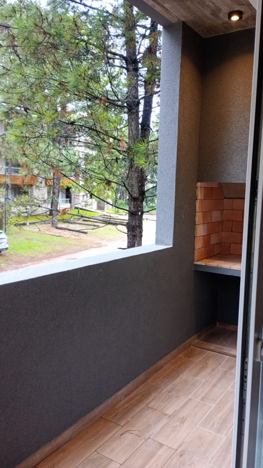 EN VENTA-DEPARTAMENTO 3 AMBIENTES-EDIFICIO JASON PARK-