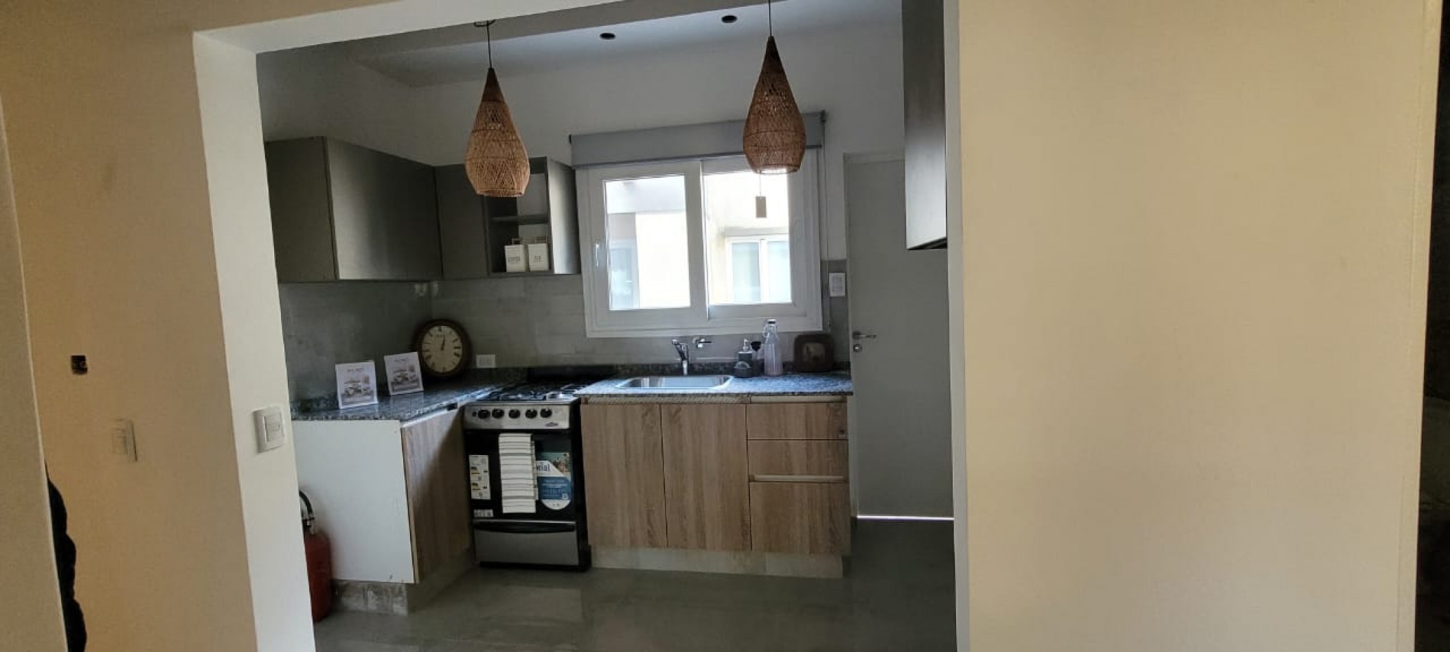 EN VENTA-DEPARTAMENTO 3 AMBIENTES-EDIFICIO JASON PARK-