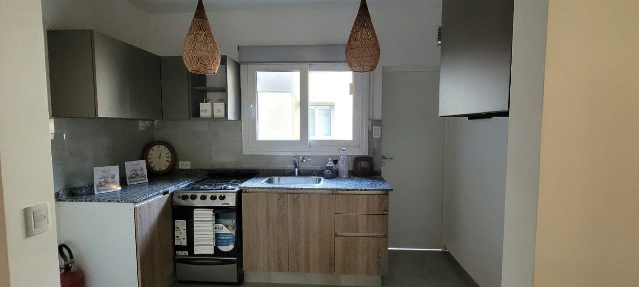 EN VENTA-DEPARTAMENTO 3 AMBIENTES-EDIFICIO JASON PARK-