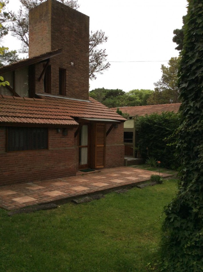 CASA EN VENTA ZONA LASALLE-PINAMAR-