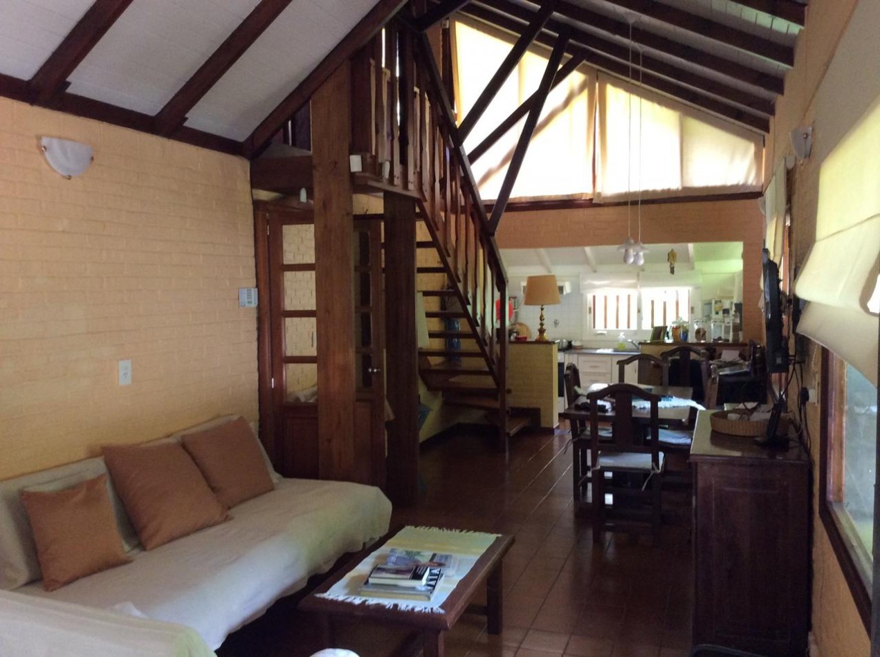 CASA EN VENTA ZONA LASALLE-PINAMAR-