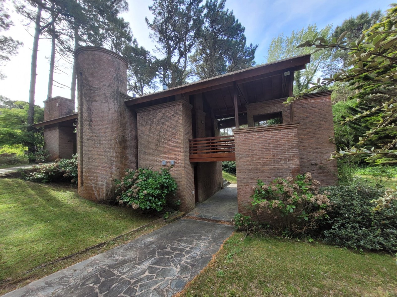 CASA EN VENTA-