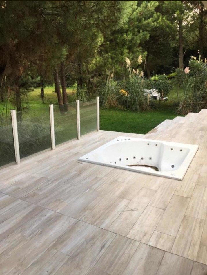 CASA EN BARRIO RESIDENCIAL 1 COSTA ESMERALDA