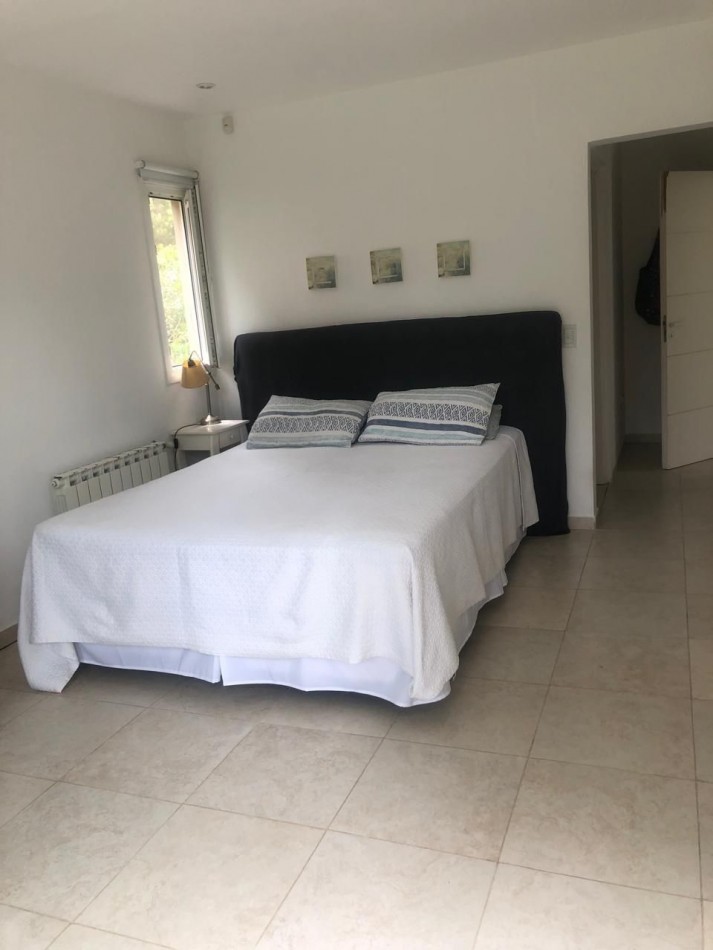 CASA EN BARRIO RESIDENCIAL 1 COSTA ESMERALDA