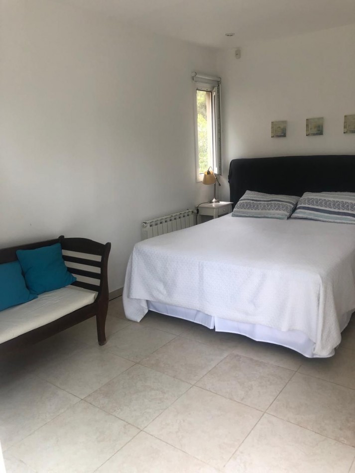 CASA EN BARRIO RESIDENCIAL 1 COSTA ESMERALDA