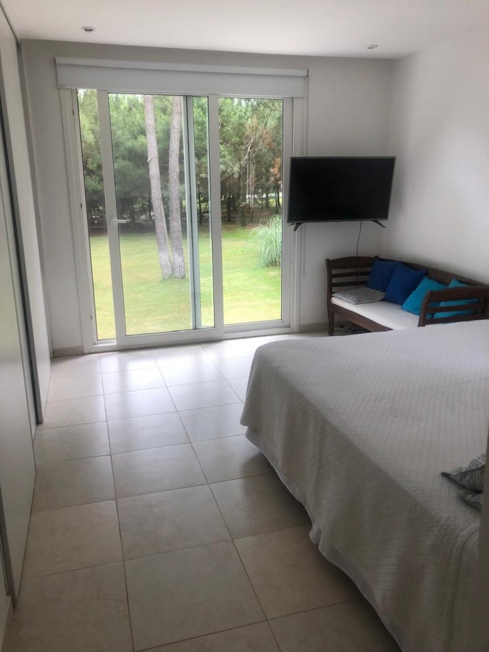 CASA EN BARRIO RESIDENCIAL 1 COSTA ESMERALDA