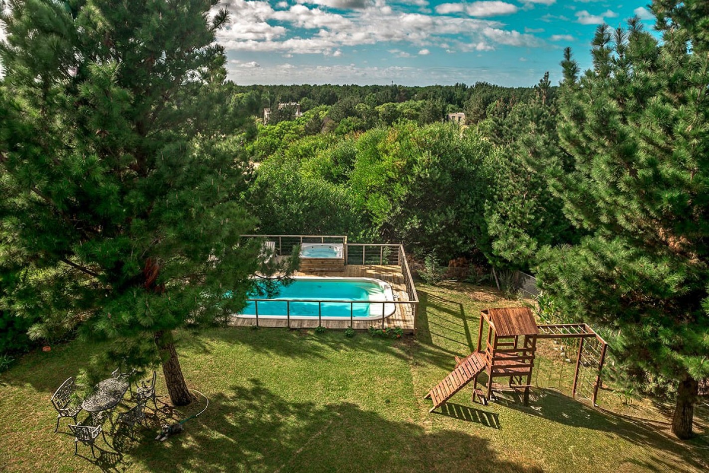 Casa con Piscina, Terraza y Amplios Espacios - Costa Esmeralda
