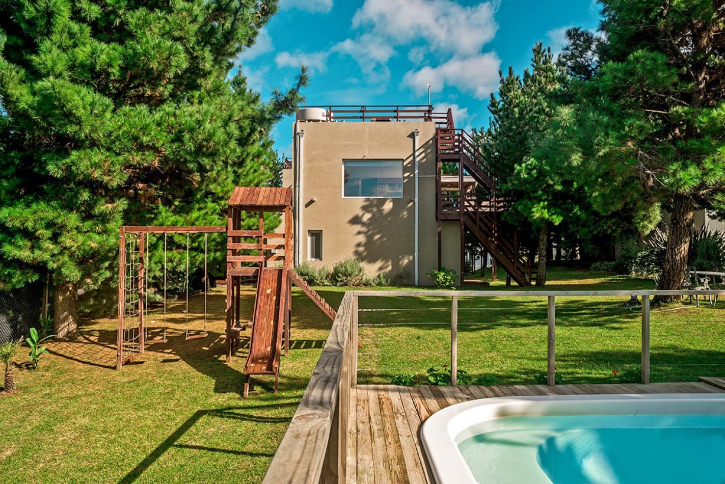 Casa con Piscina, Terraza y Amplios Espacios - Costa Esmeralda