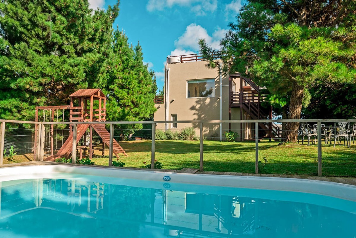 Casa con Piscina, Terraza y Amplios Espacios - Costa Esmeralda