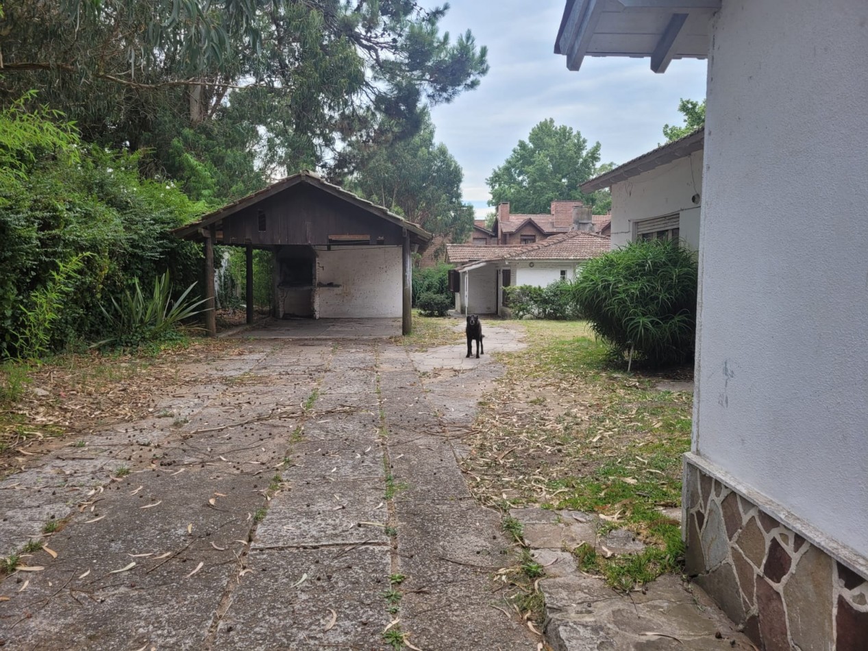 LOTE ESTRATEGICO EN VENTA EN  PINAMAR CENTRO