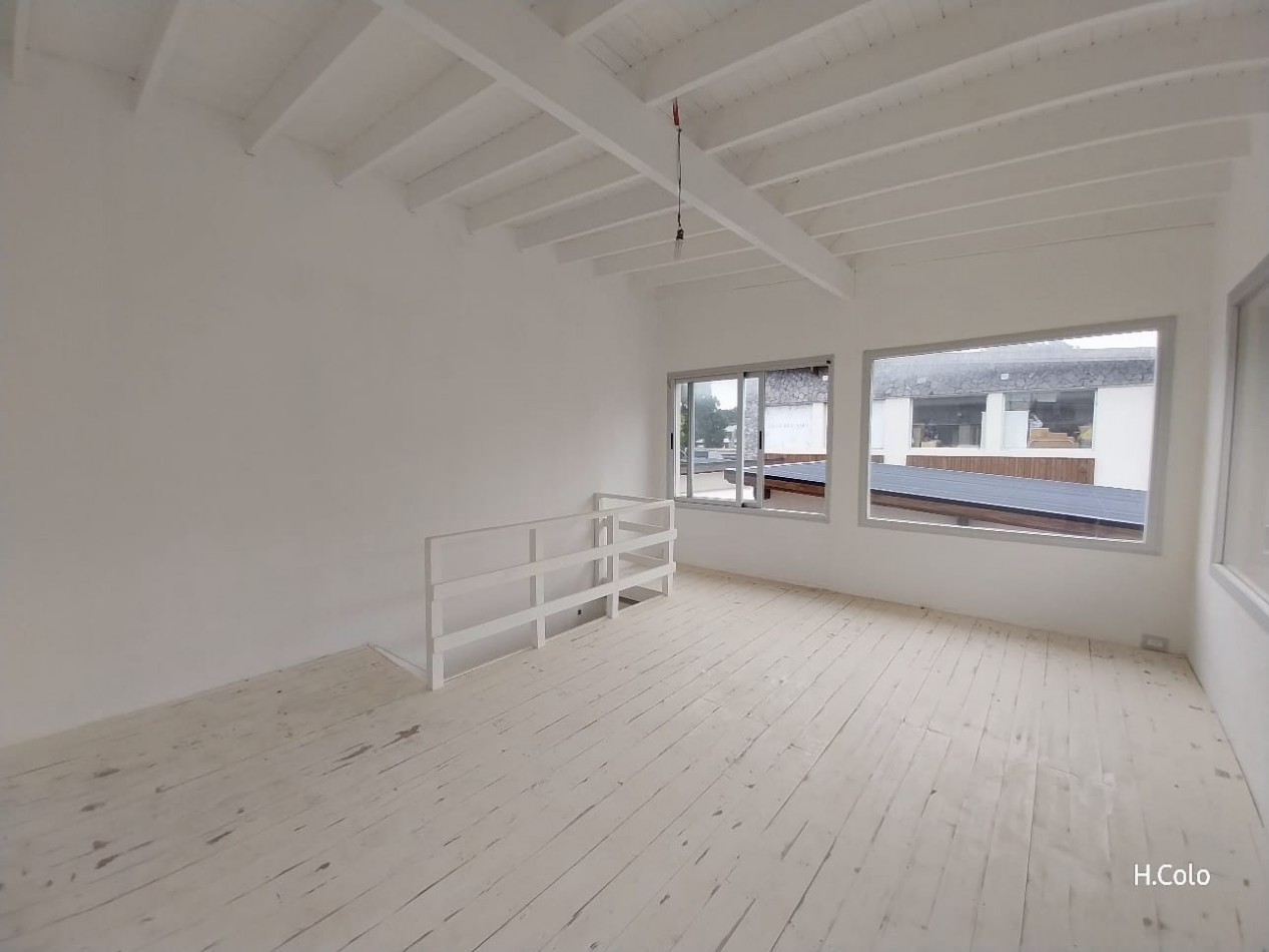 Venta Local Costa Esmeralda (Codigo 209489)