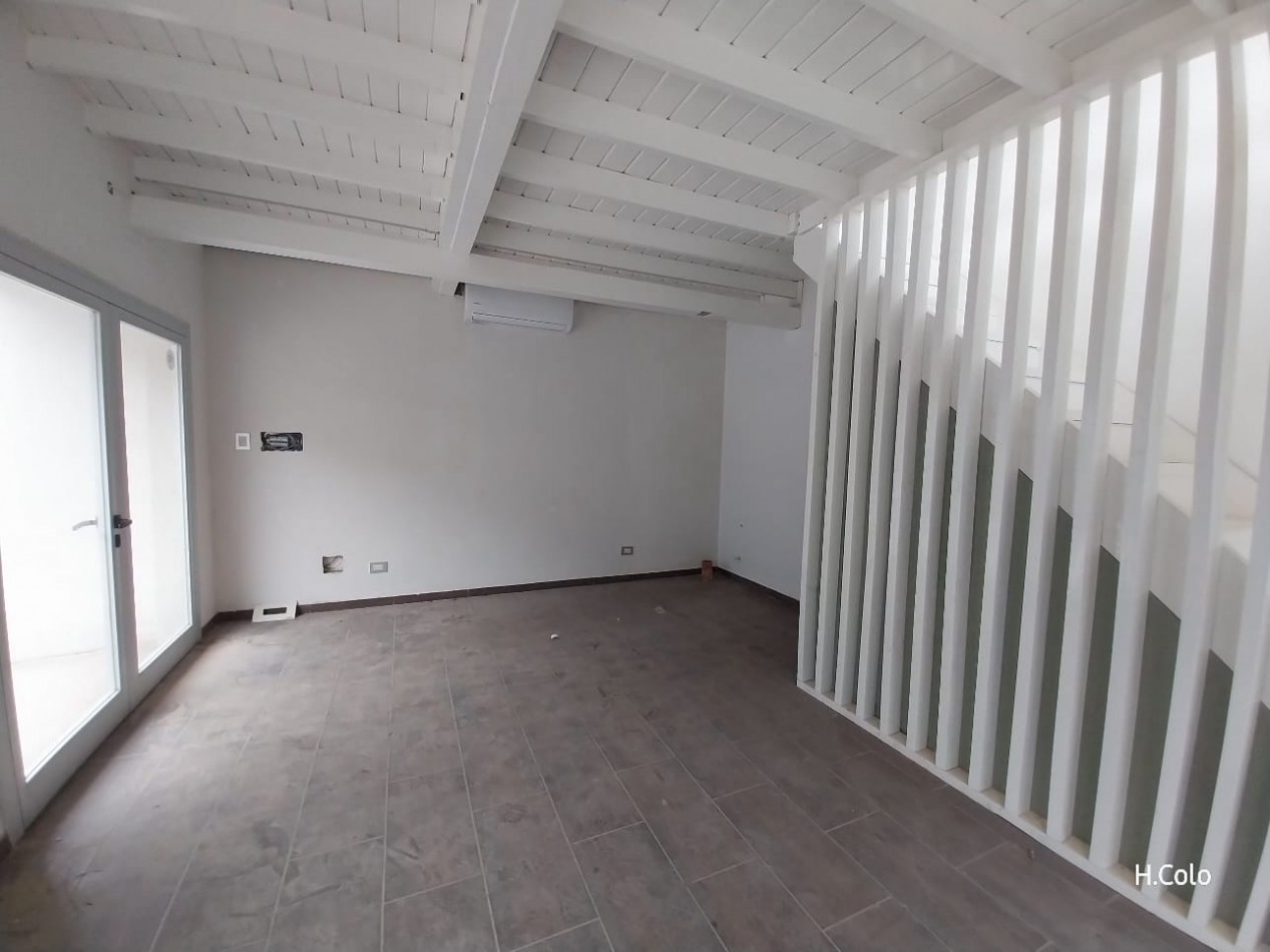 Venta Local Costa Esmeralda (Codigo 209489)