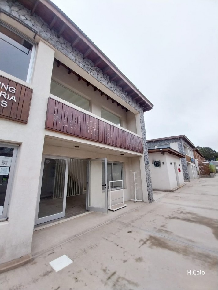 Venta Local Costa Esmeralda (Codigo 209489)