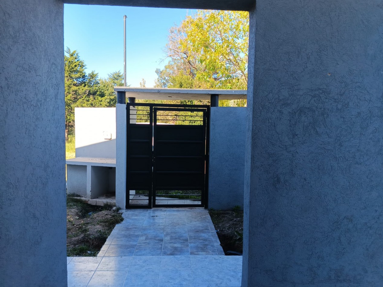 Casa A Estrenar de 3 Ambientes en Villa Elisa - La Plata (Codigo 185897)