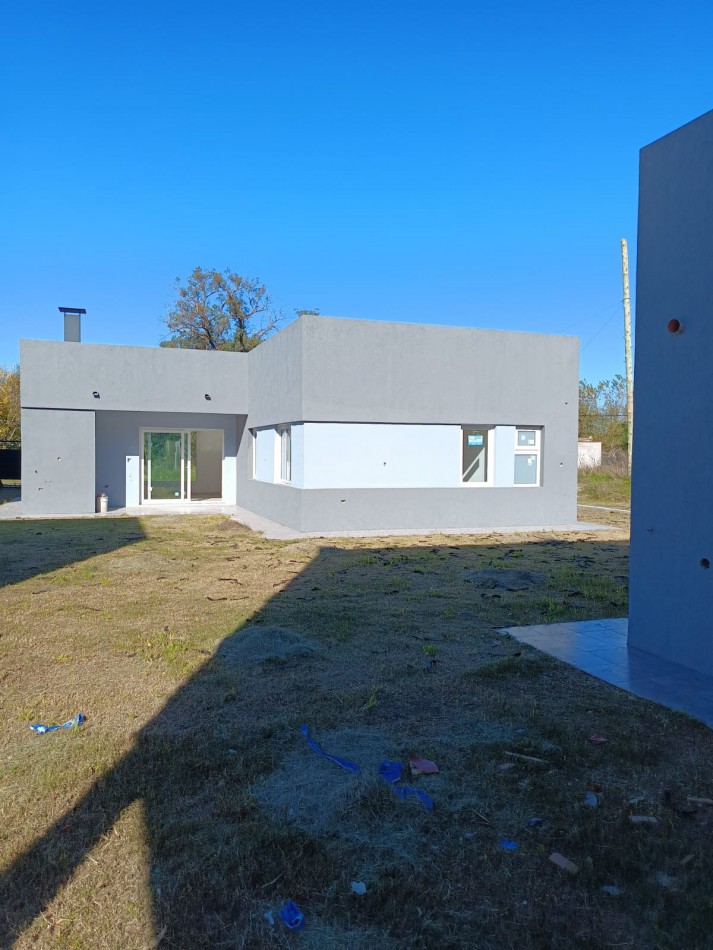 Casa A Estrenar de 3 Ambientes en Villa Elisa - La Plata (Codigo 185897)