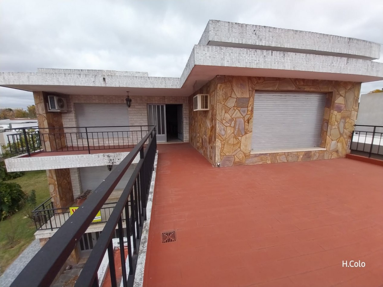 EXCELENTE VIVIENDA CON LOCAL - TOTORAS - SANTA FE - FINANCIACION (Cod 116869)
