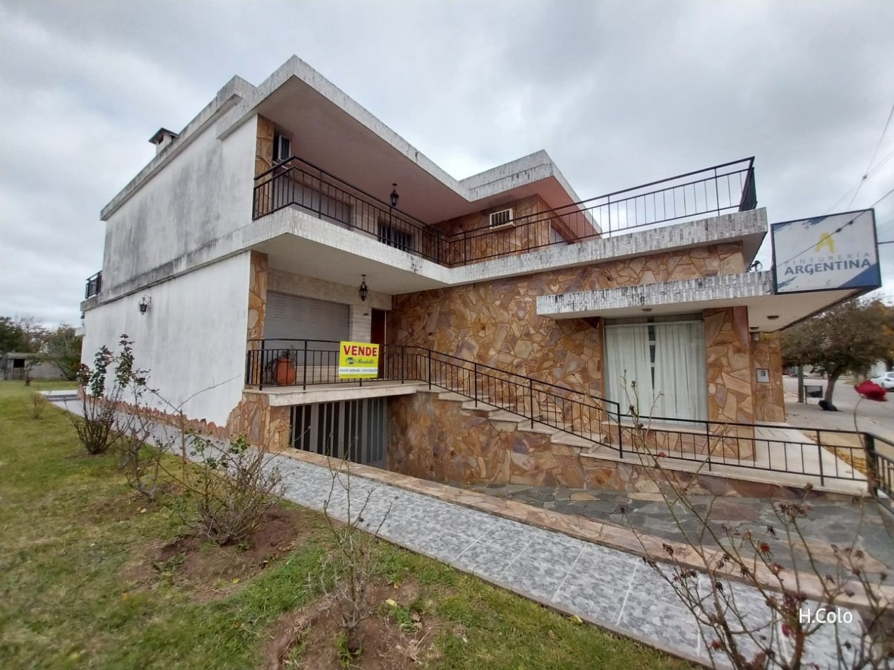 EXCELENTE VIVIENDA CON LOCAL - TOTORAS - SANTA FE - FINANCIACION (Cod 116869)