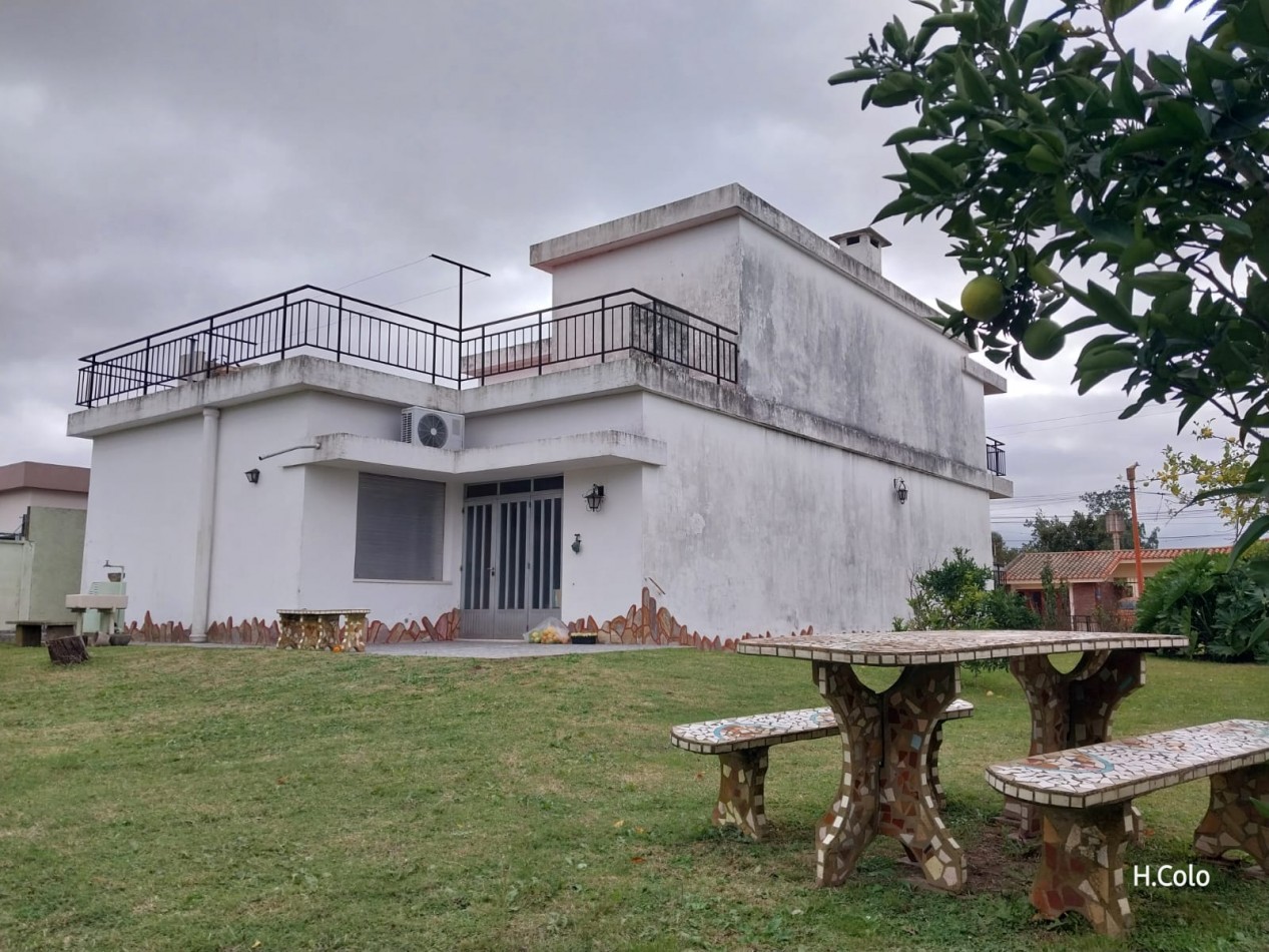 EXCELENTE VIVIENDA CON LOCAL - TOTORAS - SANTA FE - FINANCIACION (Cod 116869)