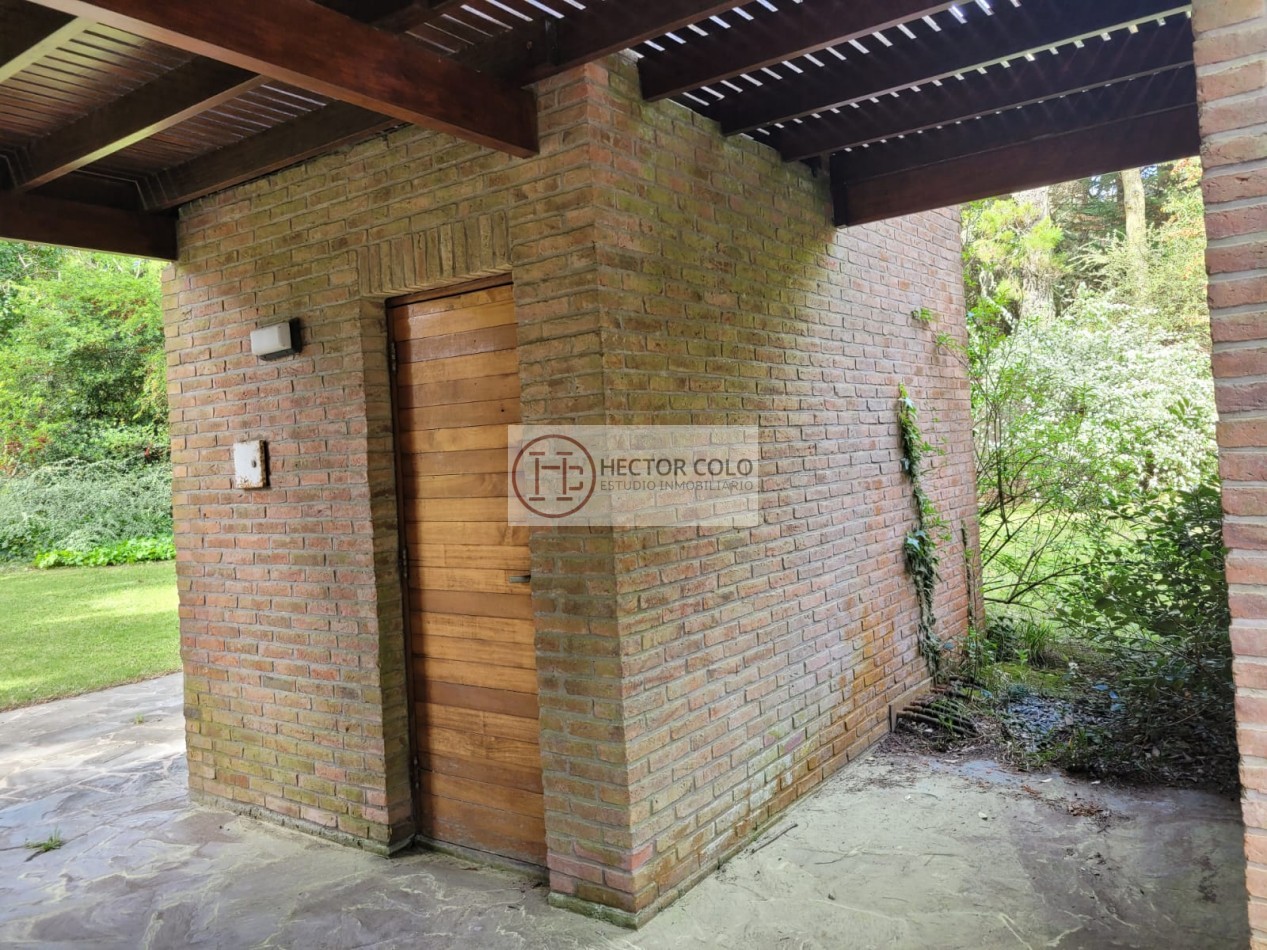 CASA EN VENTA-