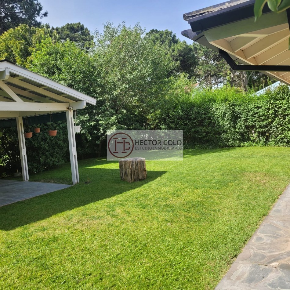 CASA EN VENTA-PINAMAR