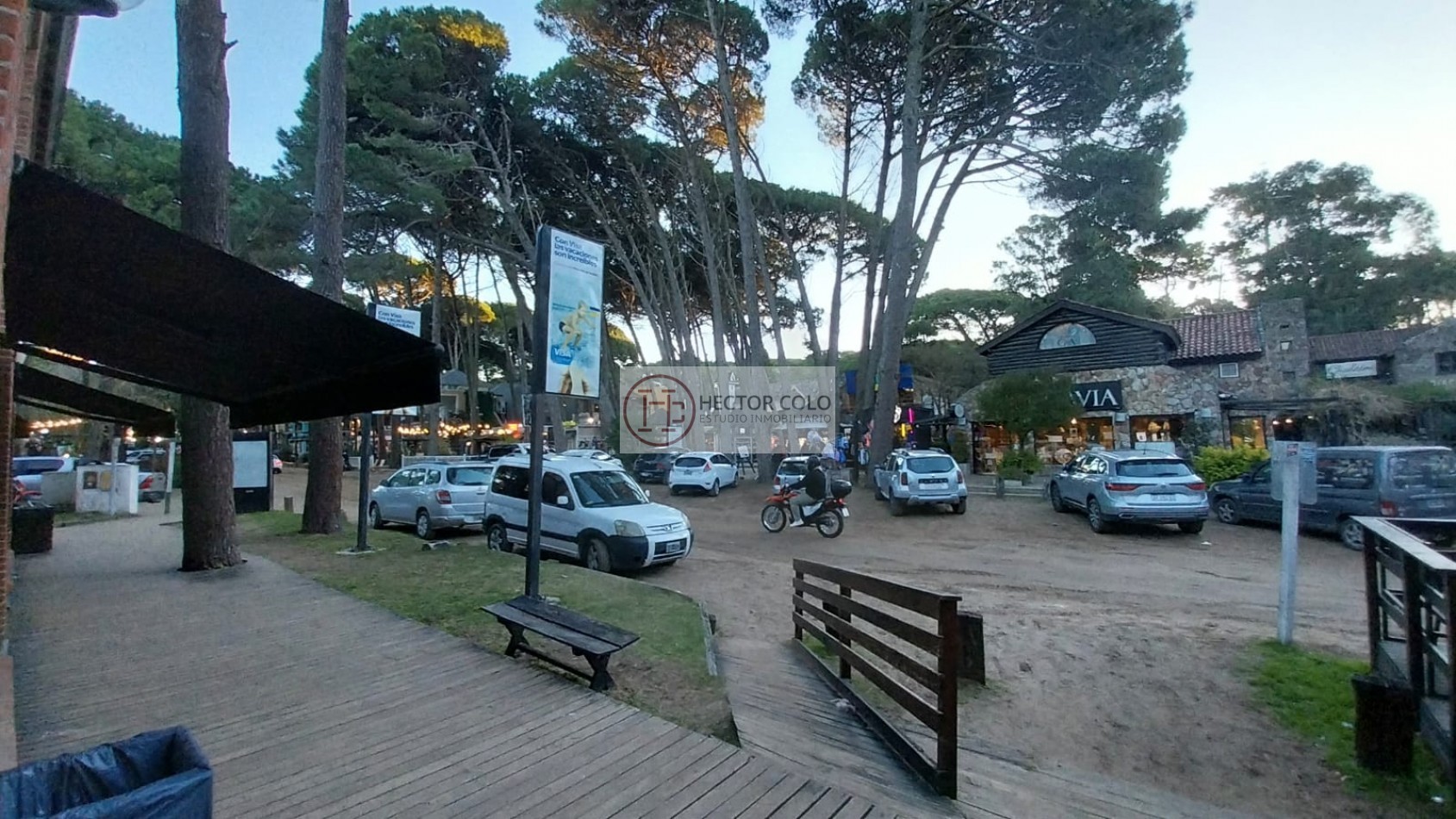 LOCAL PARQUE CARILO