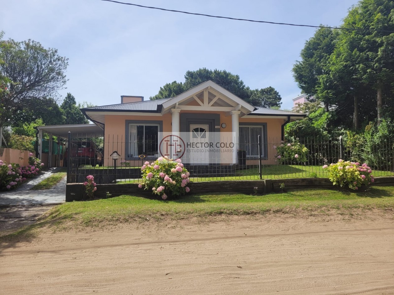 CASA EN VENTA-PINAMAR