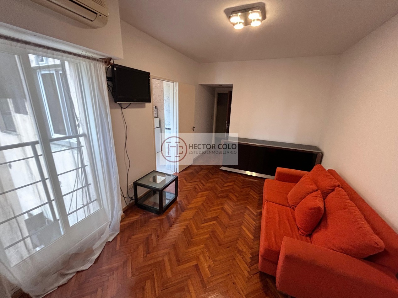 Hermoso 2 Amb. Reciclado a Nuevo, Gran Ubicacion en Colegiales y Apto Credito