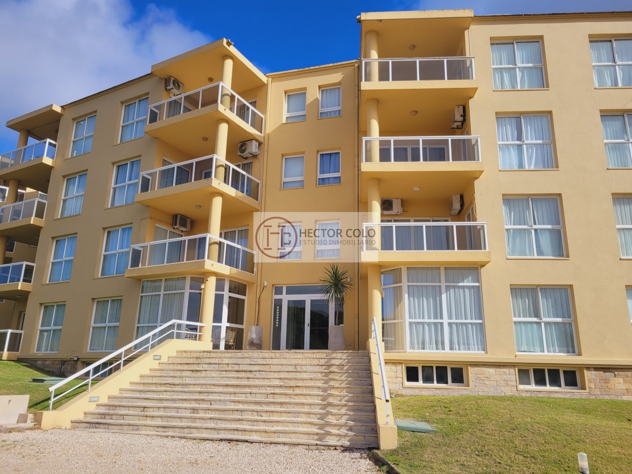 Penthouse en dos plantas  con vista al  mar en Cilene 1