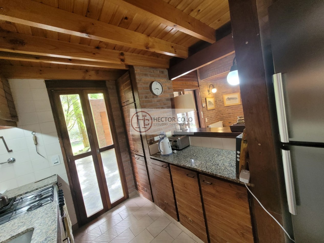 CASA EN VENTA-