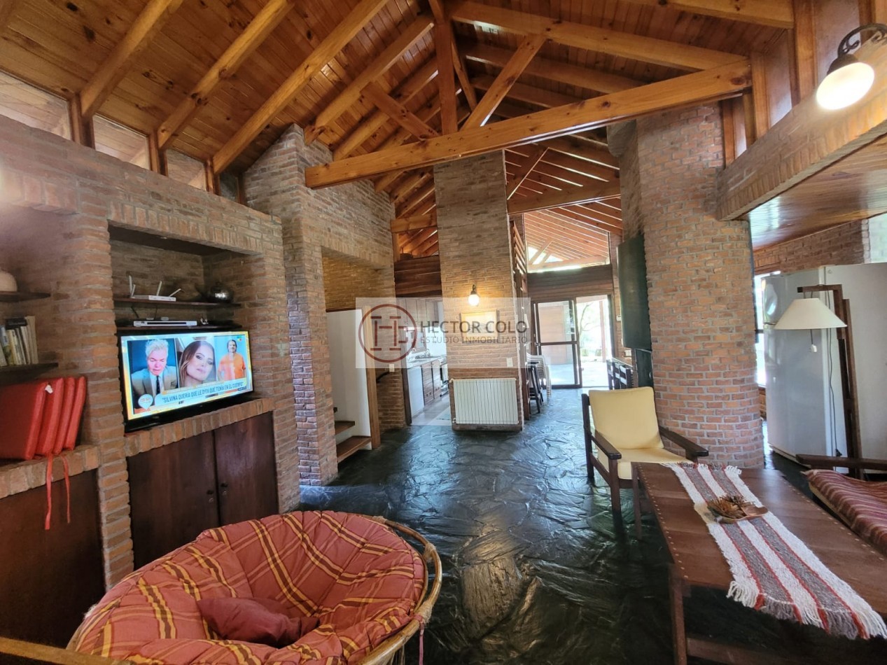 CASA EN VENTA-