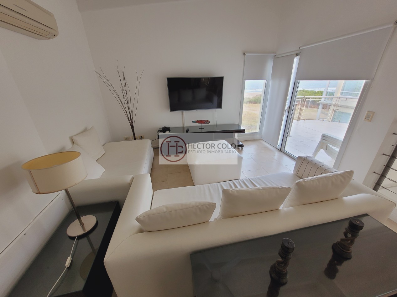 Penthouse en venta en Carilo sobre la playa con espectaculares vista al mar