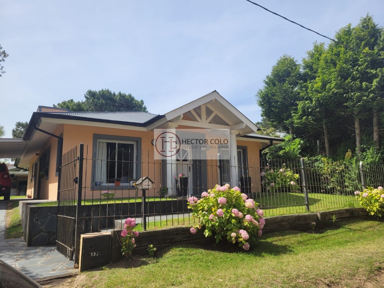 CASA EN VENTA-PINAMAR