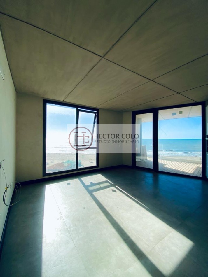 Venta de departamento 3 ambientes Frente al Mar