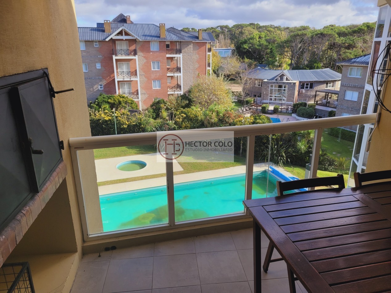 Penthouse en dos plantas  con vista al  mar en Cilene 1