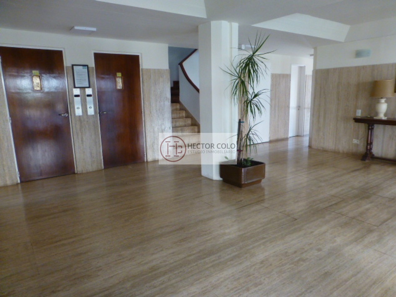 DEPARTAMENTO 3 AMB C/COCHERA PLENO CENTRO DE PINAMAR