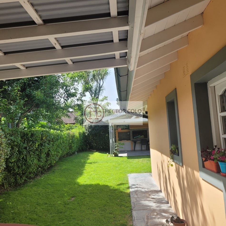 CASA EN VENTA-PINAMAR