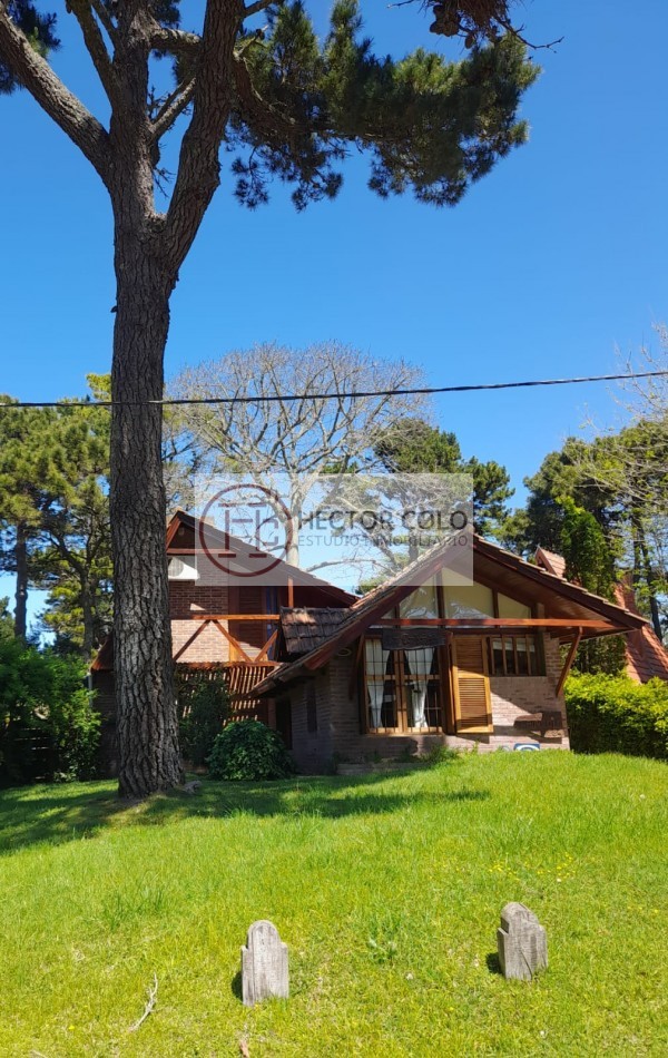 CASA EN VENTA ZONA LASALLE-PINAMAR-