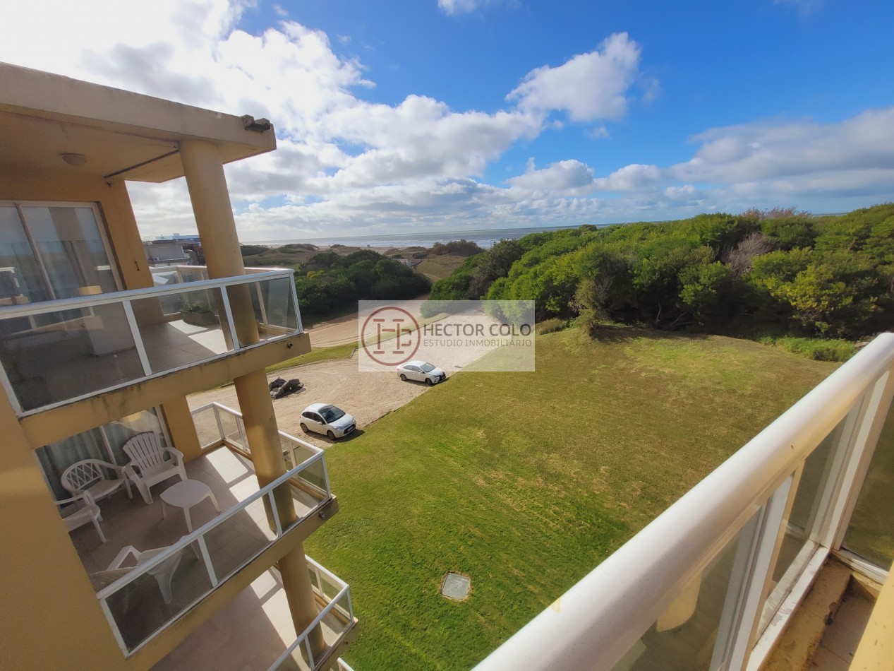 Penthouse en dos plantas en complejo Cilene  con vista la mar